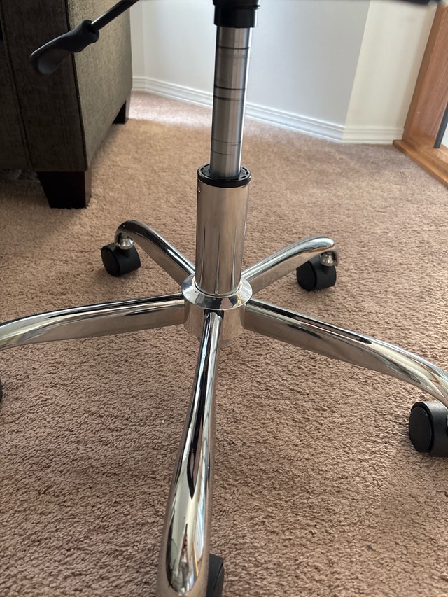 Office Chair - photo 2