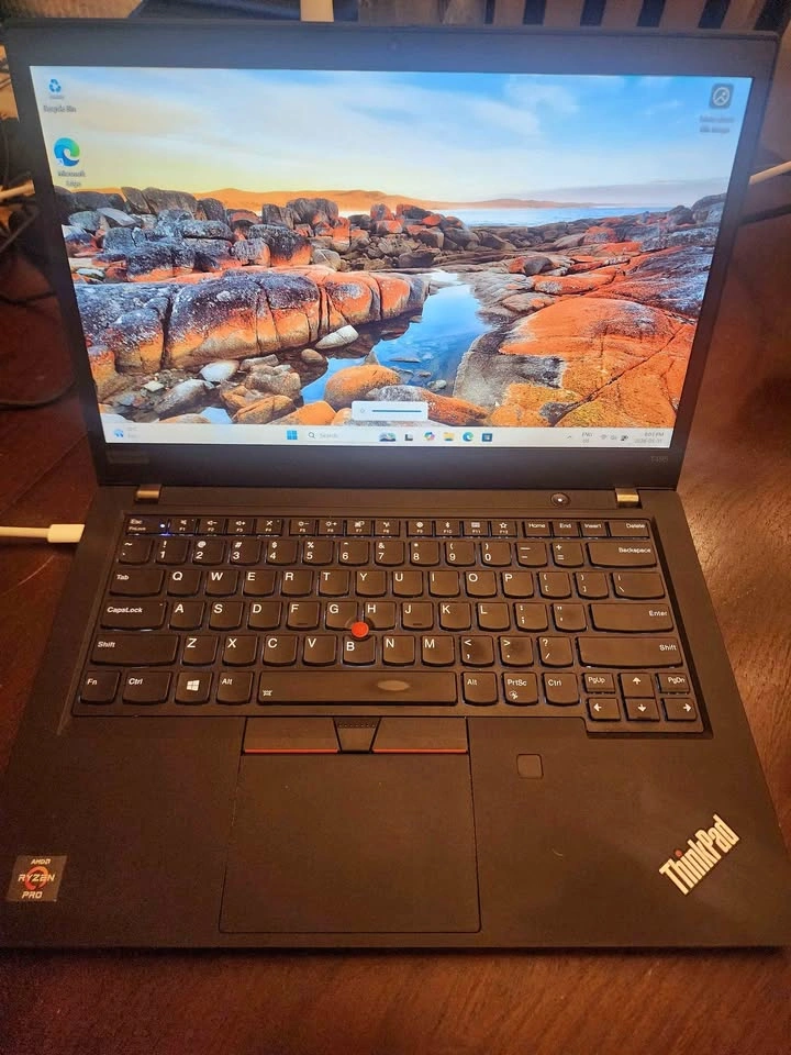 Lenovo t495 Ryzen 16gb ram 256gb Nvme