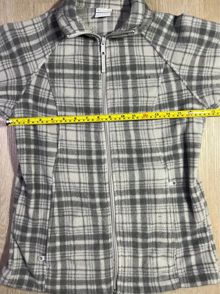 Columbia Women’s Plaid Fleece Jacket Size Small - photo 5