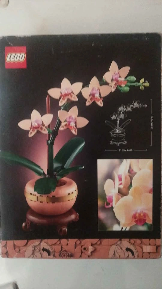 LEGO Mini Orchid Botanicals Set 10343 - photo 2