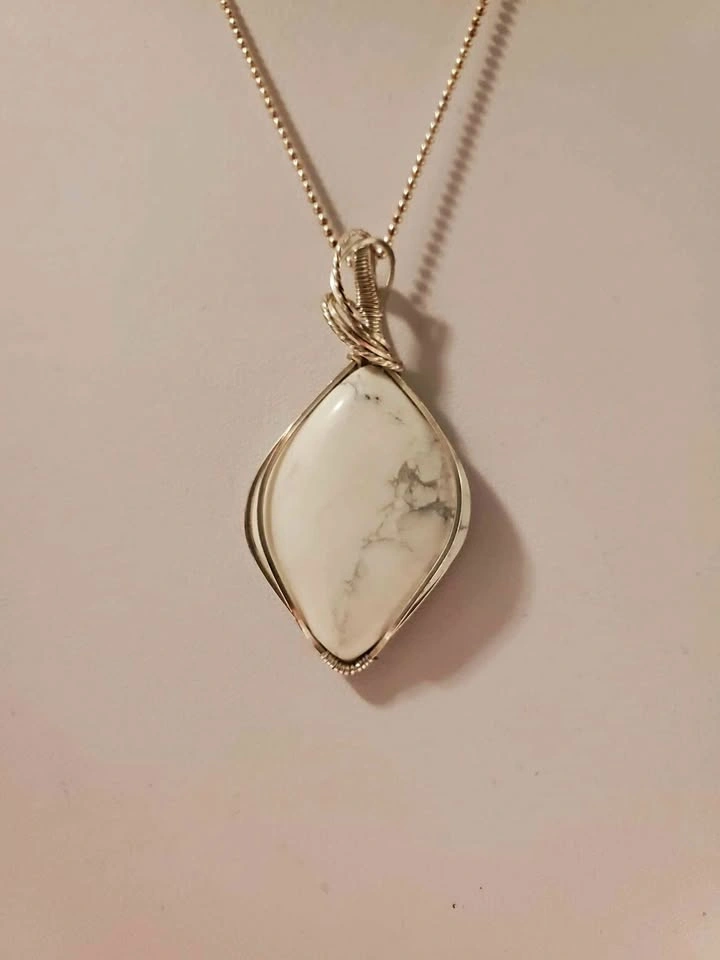 Howlite Silver Pendant