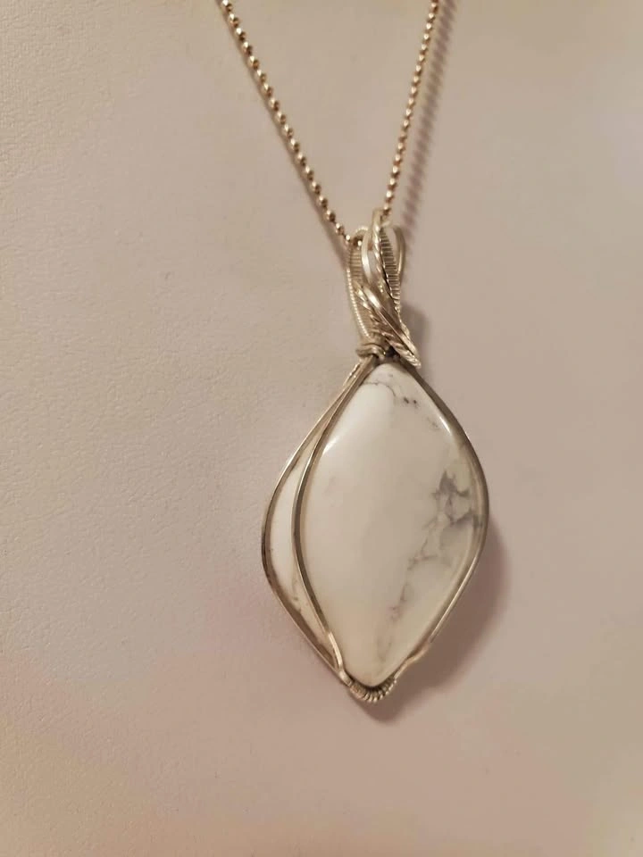 Howlite Silver Pendant - photo 2