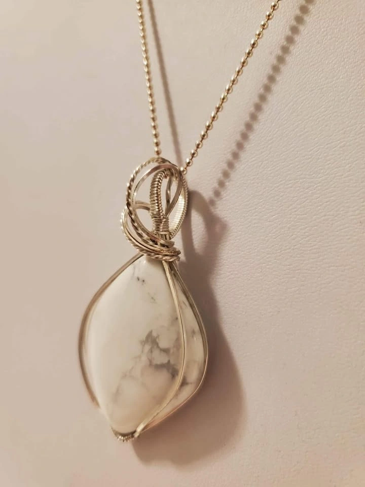 Howlite Silver Pendant - photo 3