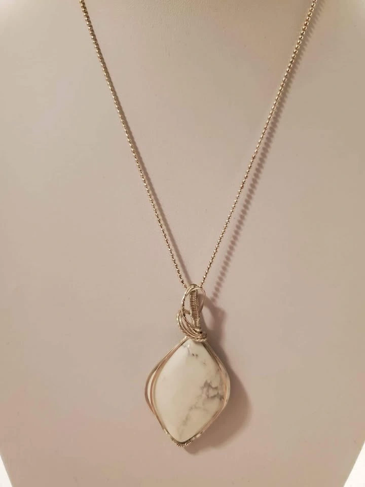 Howlite Silver Pendant - photo 4
