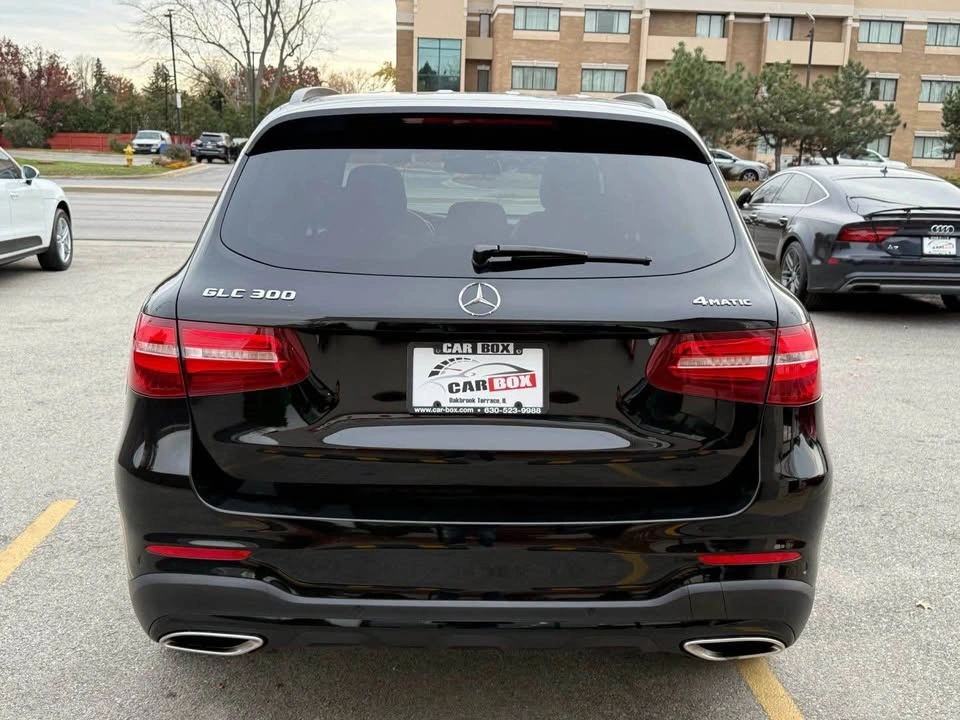 2017 Mercedes-Benz GLC 300 4MATIC Sport Utility - photo 4