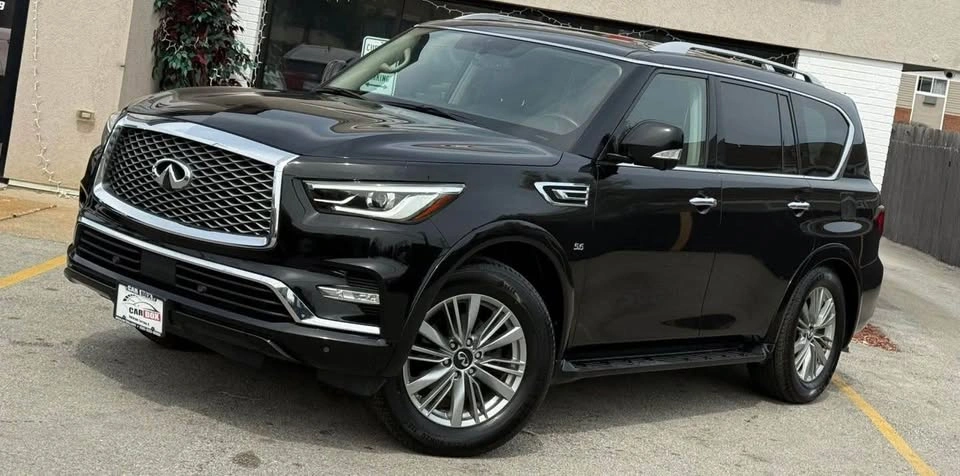 2018 Infiniti QX80 Sport Utility 4D - photo 2