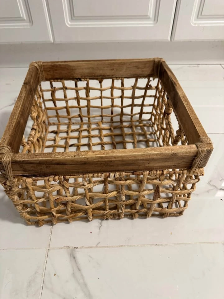 Woven Seagrass Storage Basket with Wood Frame - photo 3