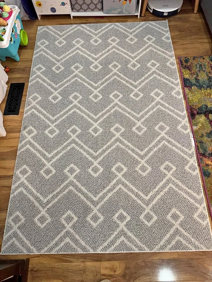 Grey Geometric Trellis Area Rug