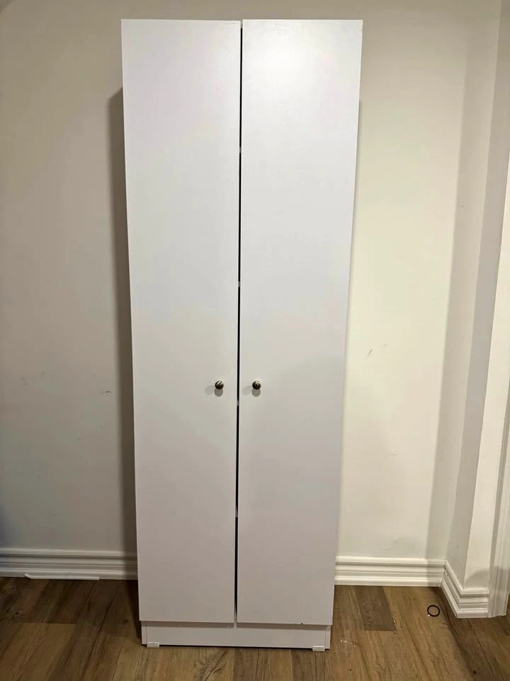 Multistorage Pantry Cabinet with Five Shelves