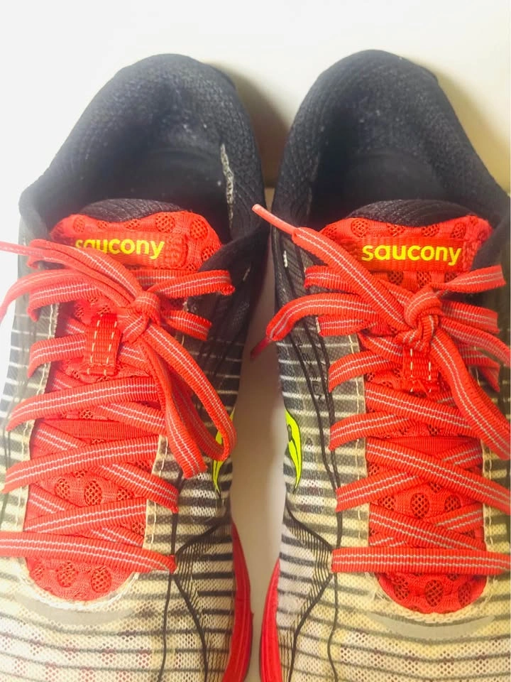 Saucony Men's Red and Black Running Shoes Size 8 - photo 4
