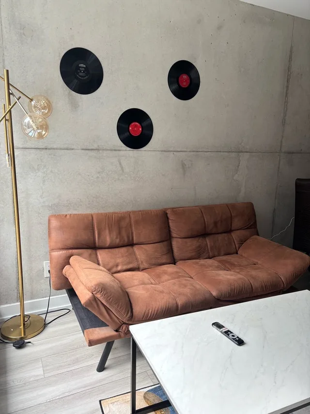 brown couch - photo 2