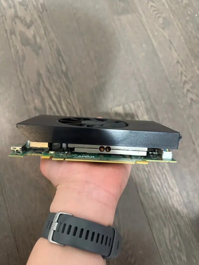 RX 570 8GB - photo 4