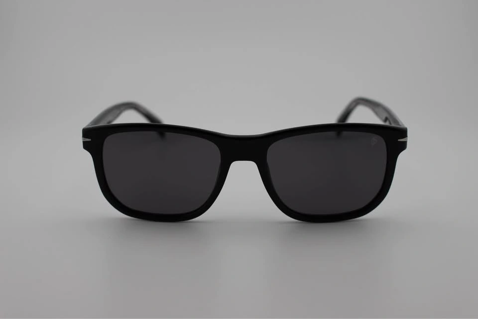David Beckham Black Men’s Rectangular Sunglasses New With Case - photo 3