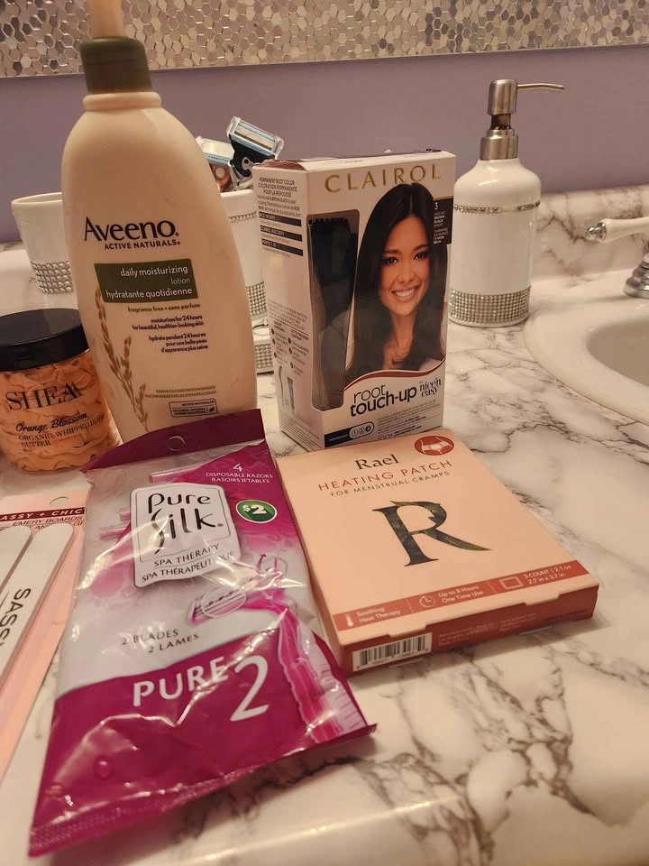 New Beauty & Personal Care Bundle - Lotions, Hair Dye, Scrunchie - photo 4