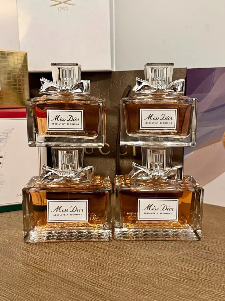 Mrs D Absolutely Blooming 100mL & 50mL
