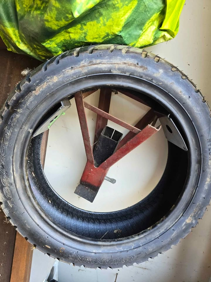 E-bike tire - Brand new, never installed - photo 2