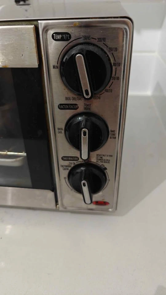 Hamilton Beach 4 Slice Toaster Oven, Stainless Steel 31401JC - photo 2