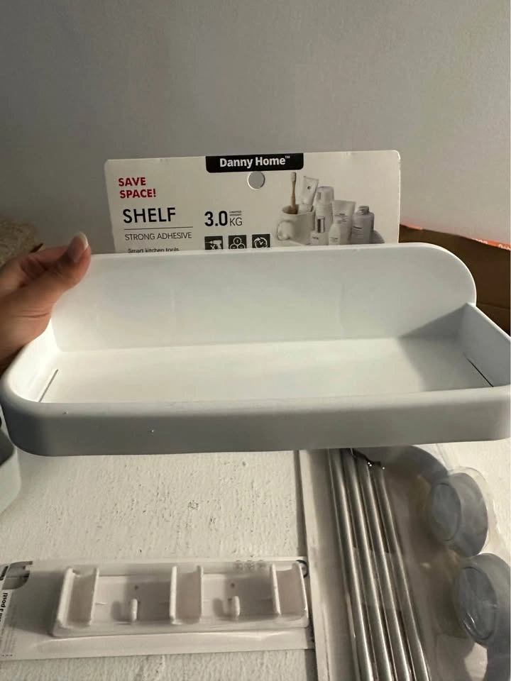 Move Out Sale - Bathroom Organizer Set | Suction Shelf + Adhesiv - photo 3