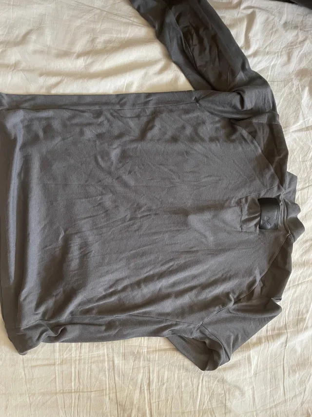 Under armour track pants and top image indicator(10)