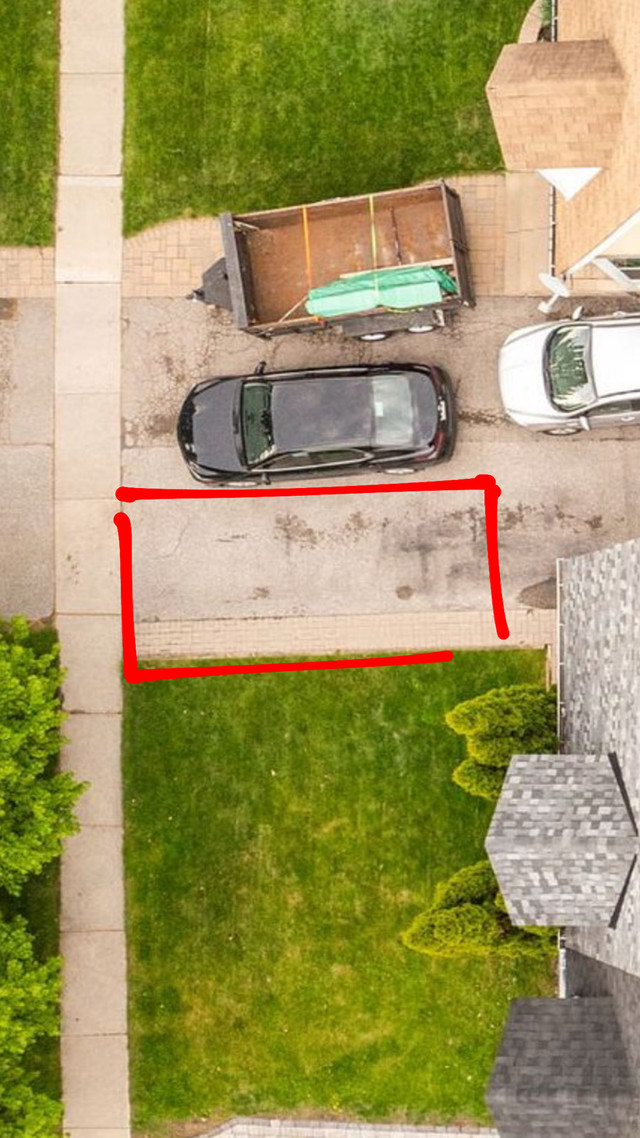 North Oshawa parking rental - photo 2
