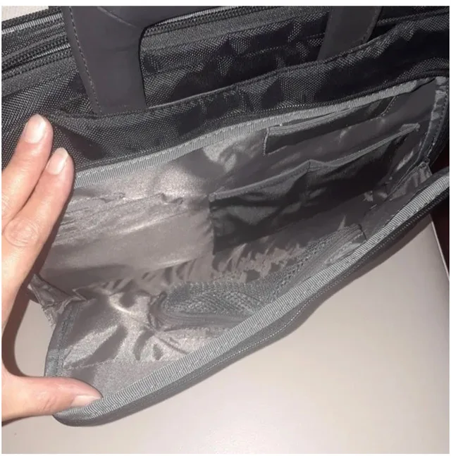 DELL black laptop carrying case 15"×13" image indicator(4)