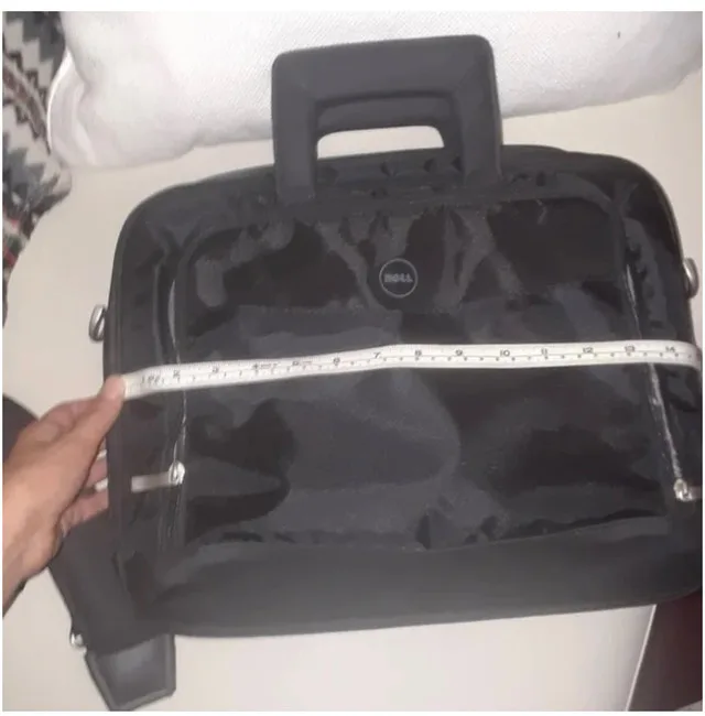 DELL black laptop carrying case 15"×13" image indicator(7)