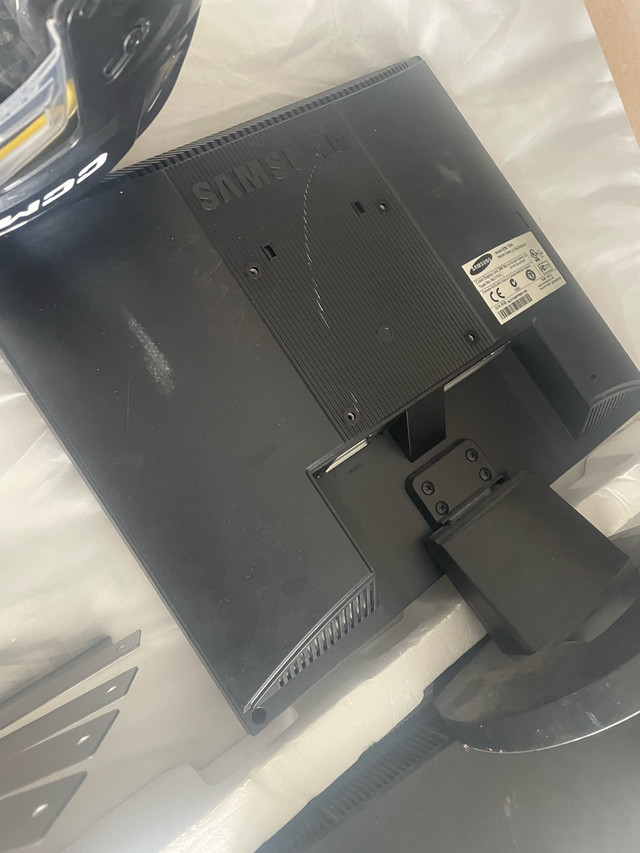 Computer Monitors for Sale - photo 4