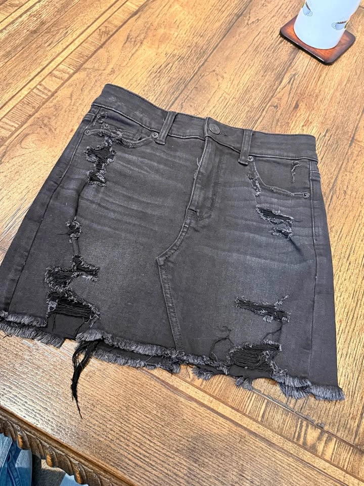 American Eagle Black Distressed Denim Mini Skirt US 0