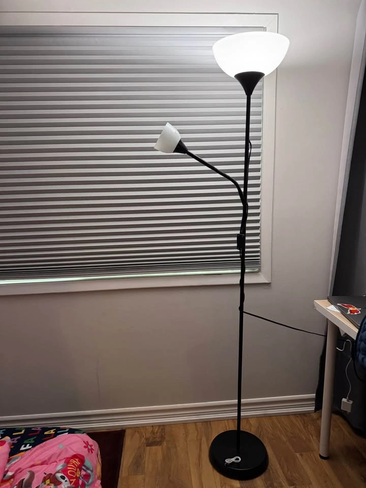 IKEA Floor Lamp + Small Bulb + Big smart Bulb - photo 4
