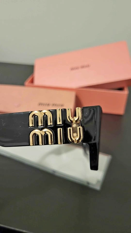 Miu Miu Glimpse Sunglasses (Black/Gold)