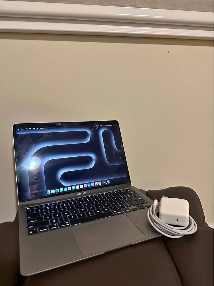 Apple MacBook Air M1 2020 – 512GB SSD / 8GB RAM – Space Gray