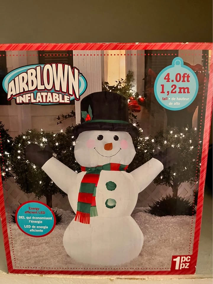 Snowman airblown inflatable