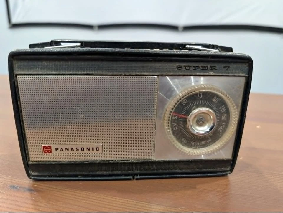 Vintage Panasonic, Magnavox, International Transistor Radios