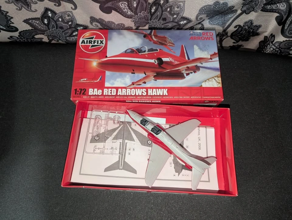 Partially Built Model Airplanes + Car Kit – Great Project or Par - photo 2