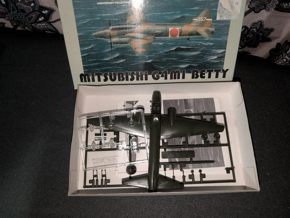 Partially Built Model Airplanes + Car Kit – Great Project or Par - photo 4