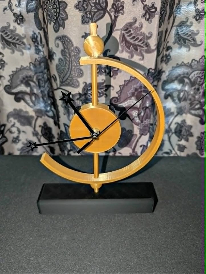 Modern 3D Printed Gold Desk Clock "Golden Time"
