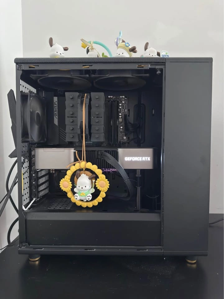 NVIDIA RTX 3090 Founders Edition GPU - photo 3