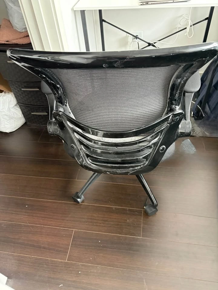Ergonomic Office Chair – Mesh Back, Adjustable Height - photo 2