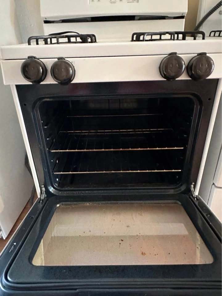 GE Gas Oven White - photo 2