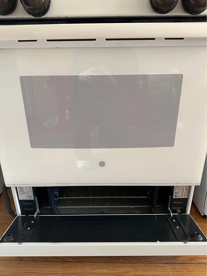 GE Gas Oven White - photo 3