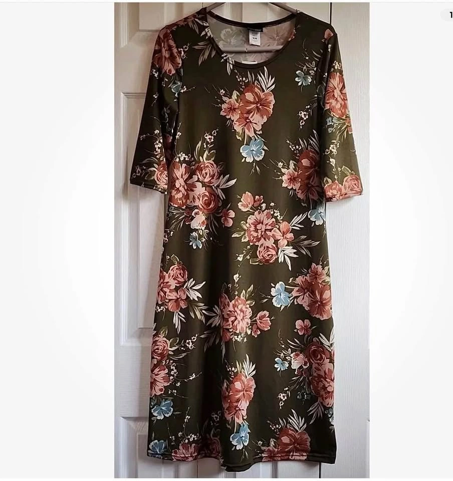 CoverMe Dress for Women Short Sleeve Size M
