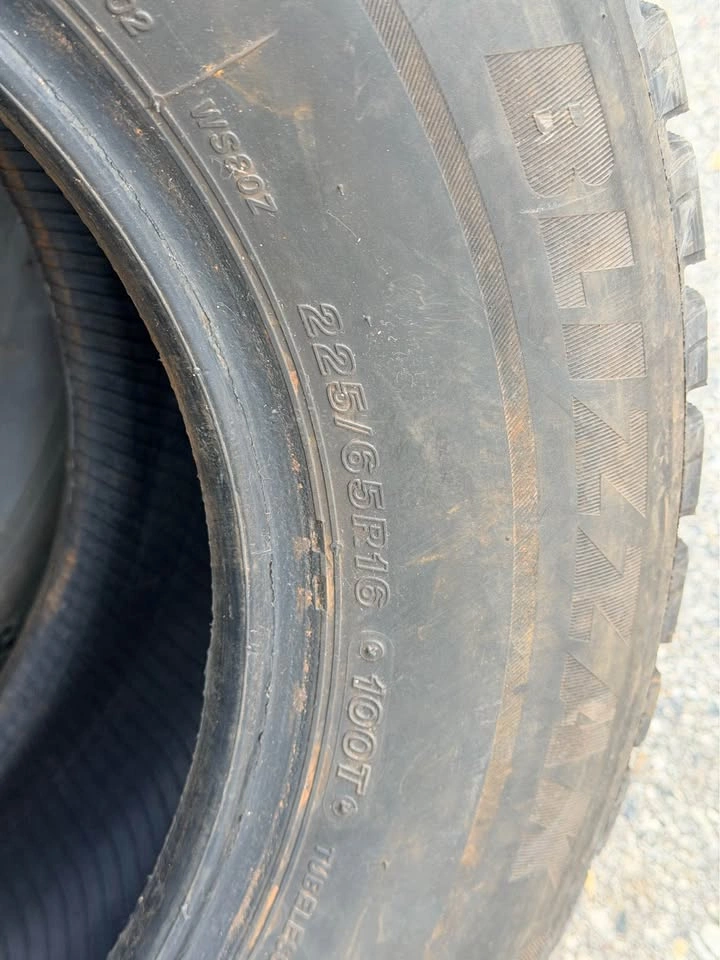 Bridgestone Blizzard Winter Tires 225/65/16 - photo 2