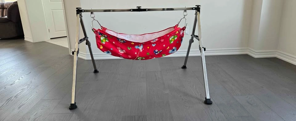 Indian Traditional Ghodiyu / Baby Cradle – Excellent Condition - photo 2