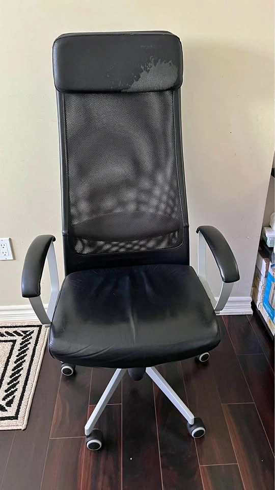 Moving Sale – IKEA Office Chair (Good Condition)