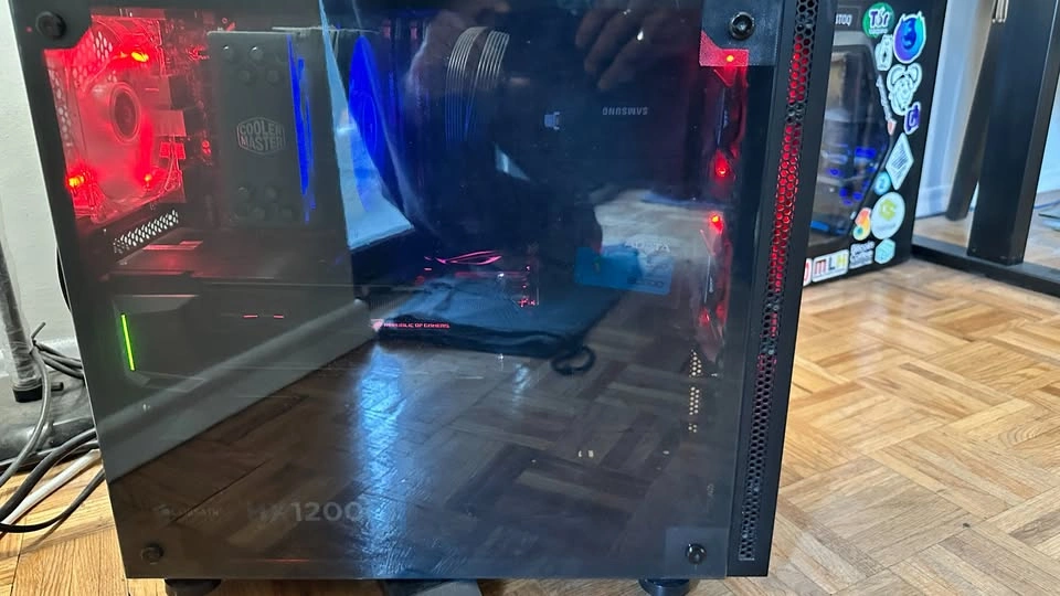 Custom Gaming PC - photo 2