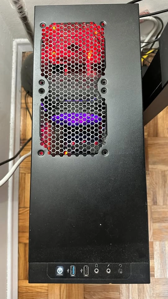 Custom Gaming PC - photo 3