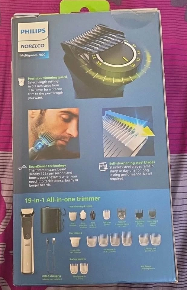 Philips Norelco Multigroom 7000 - photo 3