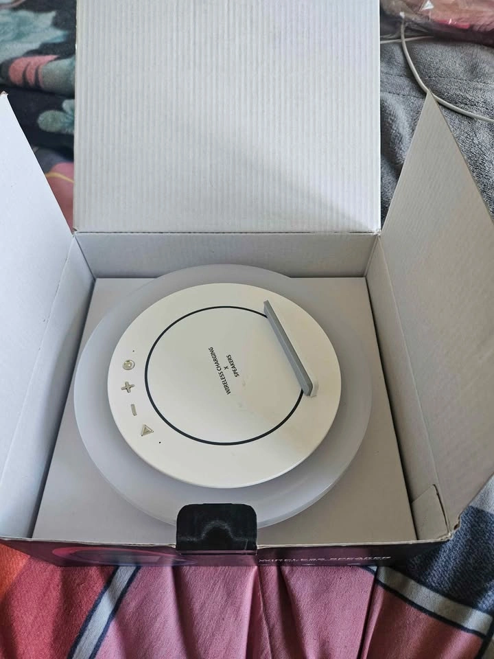Bluetooth Speaker with Lights - photo 2