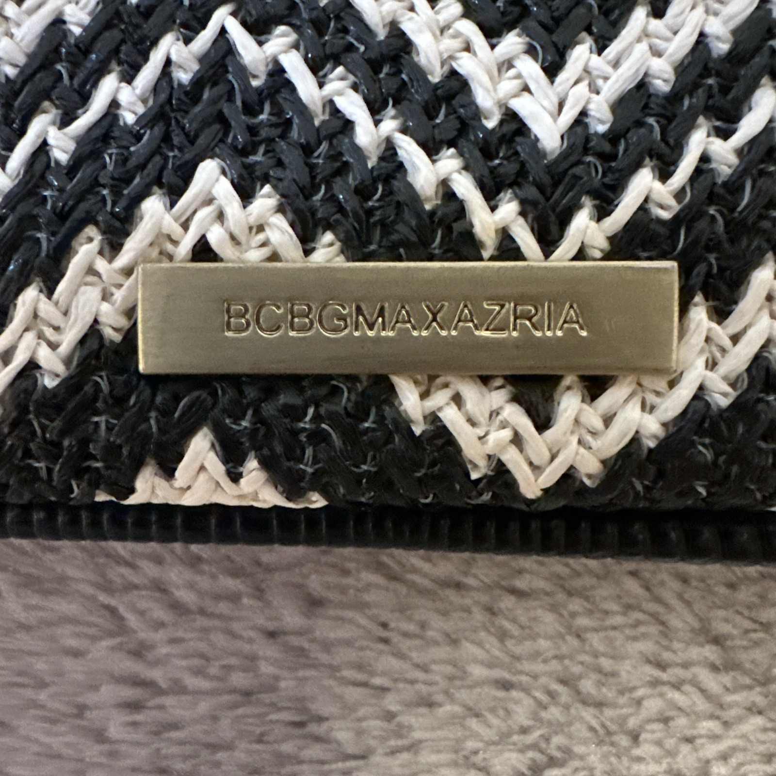 BCBG Max Azria Black & White Chevron Clutch - photo 3