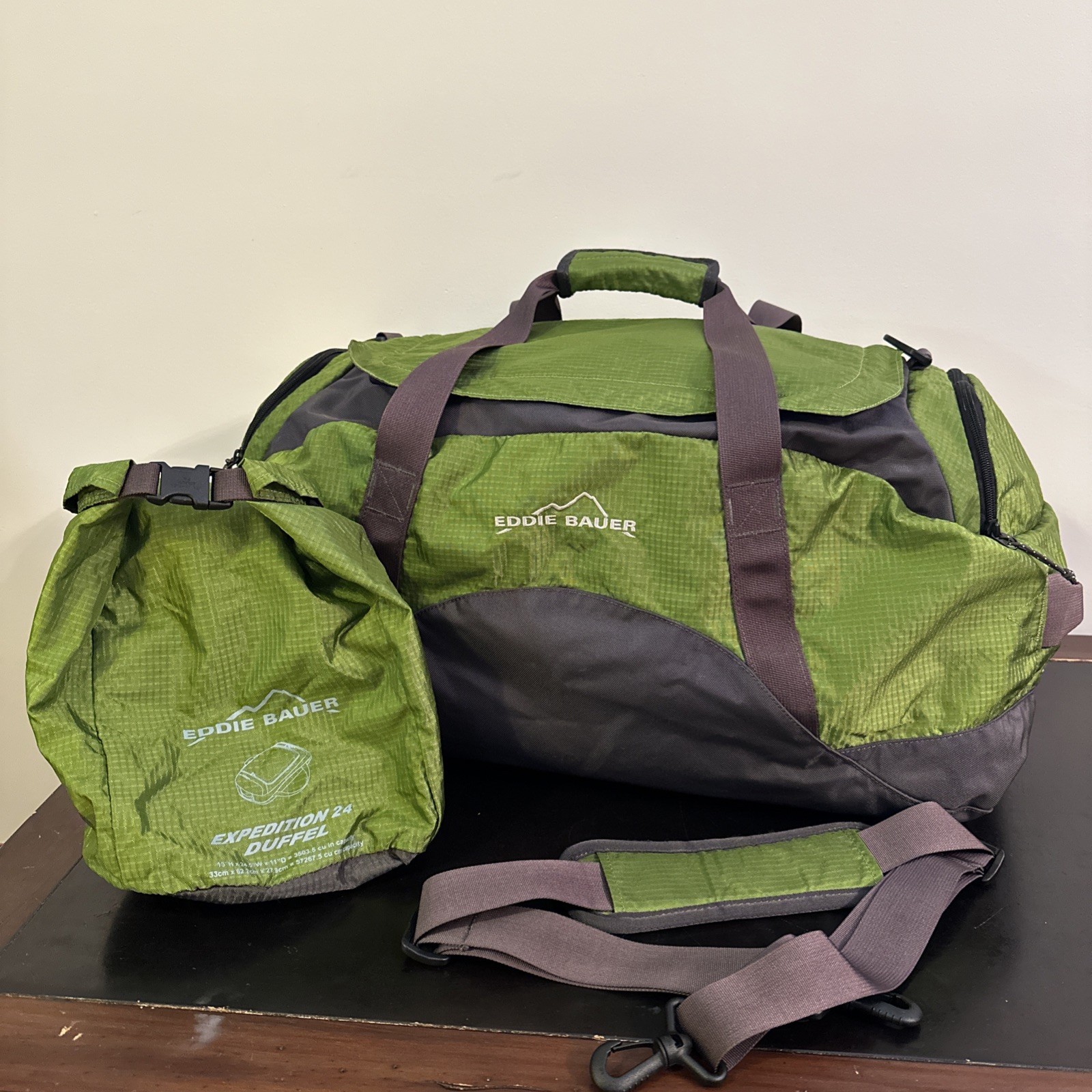 Eddie Bauer Duffle Bag Green Gray Expedition 24 Ripstop Nylon We